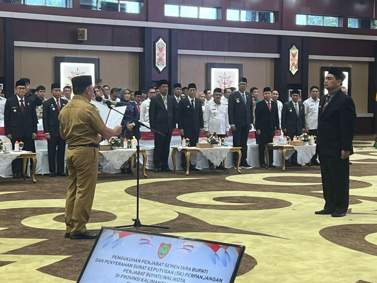 Gambar Kepala Dislutkan Prov. Kalteng Hadiri Pengukuhan Penjabat Sementara Bupati Kab. Kotim