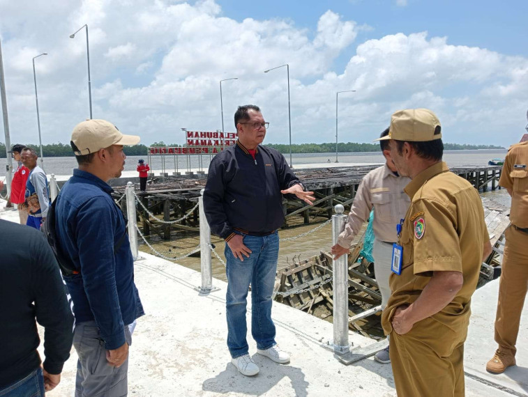 Gambar Implementasikan Program Gubernur Kalteng, Dislutkan Buka Gerai Layanan Perizinan Bagi Nelayan Tahun 2025