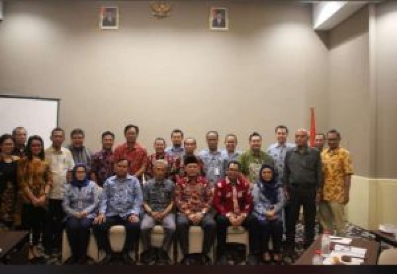 Gambar Penandatanganan BA Persetujuan RZWP3K Bersama Gubernur dan Pimpinan DPRD Kalimantan Tengah