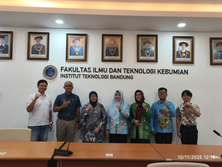 Gambar Kembangkan Website Geoportal Laut Berkah, Pemprov Kalteng Monitoring Kerja Sama dengan ITB
