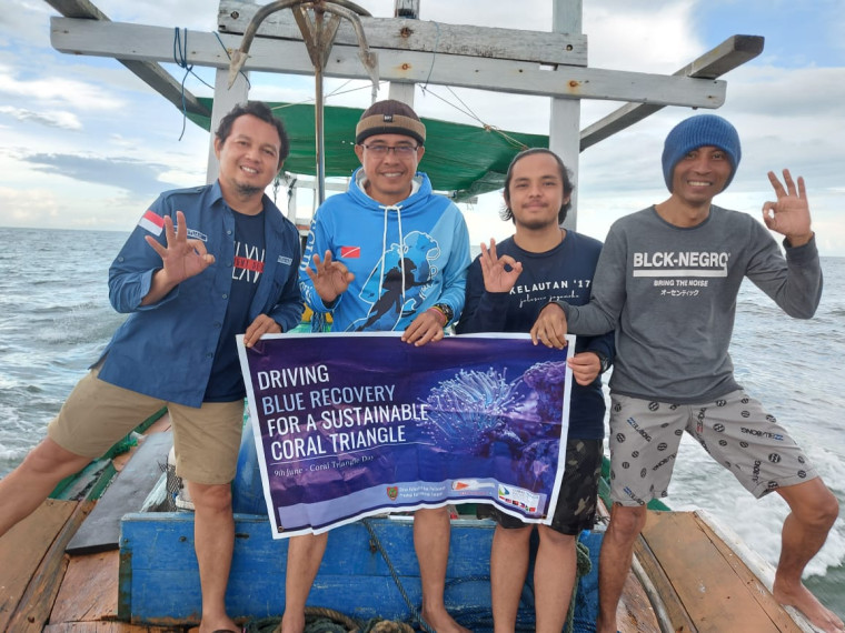 Gambar Sambut Peringatan Hari Segitiga Terumbu Karang, Dislutkan Kalteng laksanakan kegiatan penyelaman di Kawasan Konservasi Perairan Gosong Senggora