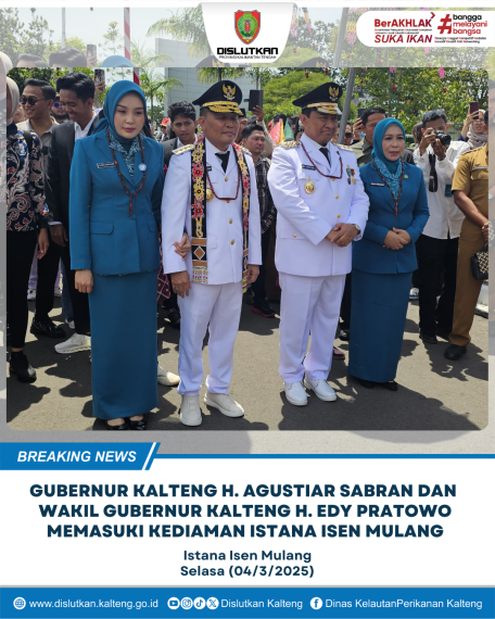 Gambar Gubernur Kalteng H. Agustiar Sabran dan Wakil Gubernur Kalteng H. Edy Pratowo Memasuki Kediaman Istana Isen Mulang, Selasa (04/3/2025)