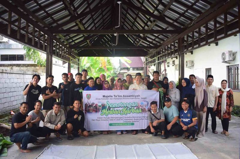 Gambar Majelis Taklim Assamkiyah Dislutkan Kalteng Sembelih Lima Hewan Kurban dalam Rangka Iduladha 1446 H