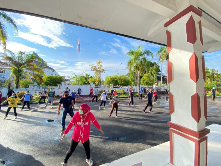 Gambar JUMAT SEHAT DISLUTKAN