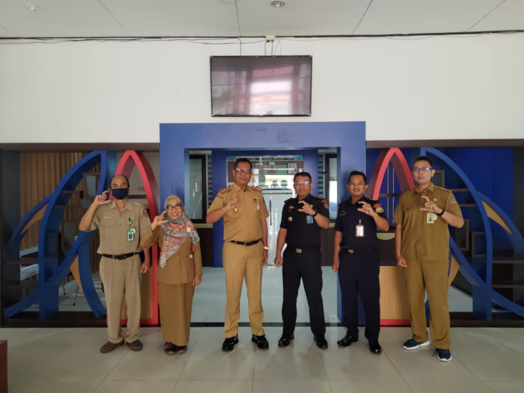 Gambar Kadislutkan Terima  Kunjungan Kepala Stasiun PSDKP Pontianak