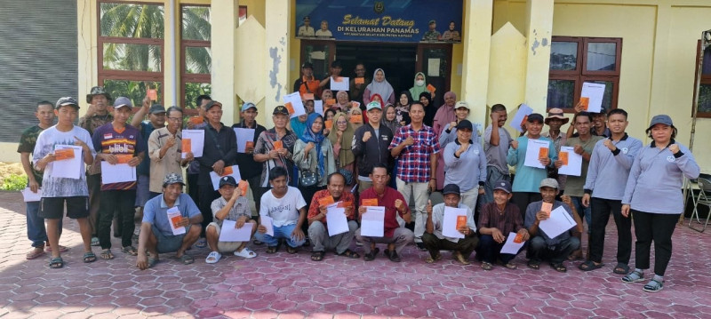 Gambar Pemprov. Kalteng Distribusikan Fasilitasi Subsidi Biaya Sarana Produksi Bagi Pelaku Usaha Perikanan Di Kecamatan Selat Kabupaten Kapuas
